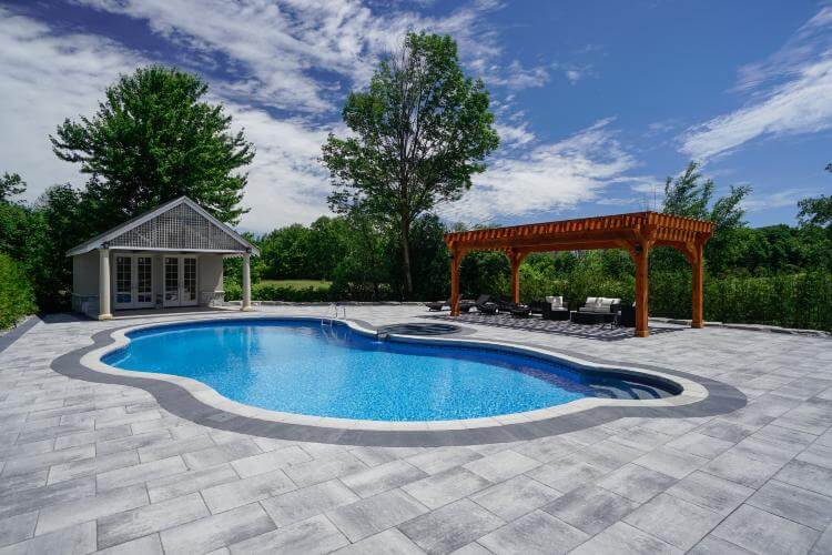 Custom Pool Decks Richmond Hill