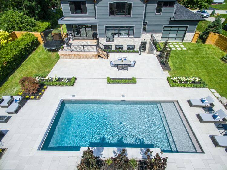 swimming pool builders near Oakville