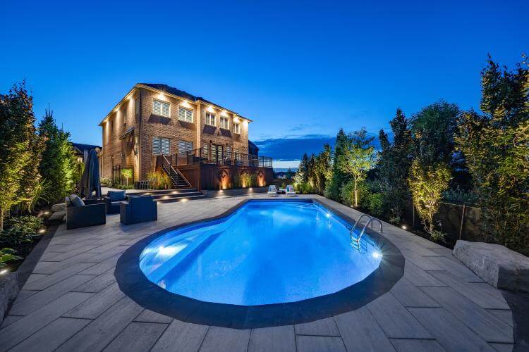 swimming pool builders prices Kleinburg