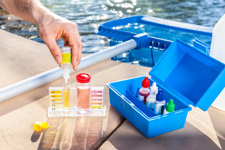swimming pool chemical maintenance Vaughan