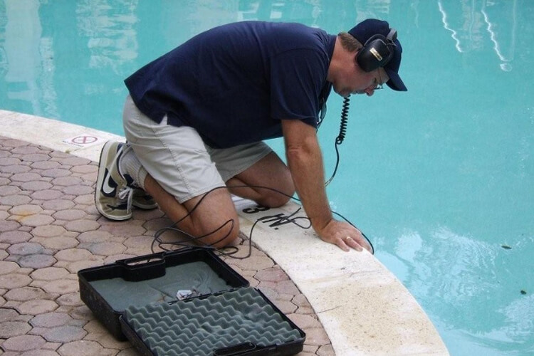 swimming pool leak detection services near Kleinburg